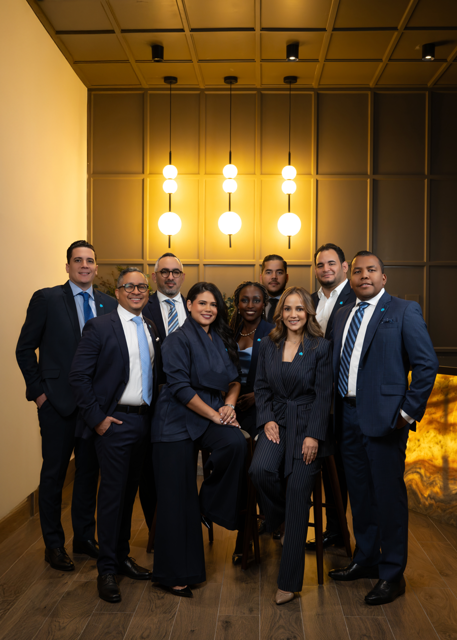 Grupo de asesores inmobiliarios