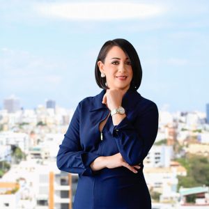 Lesley Velázquez - Ejecutiva Asociada
