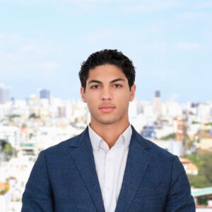 Mikael Chauvet - Agente de Ventas